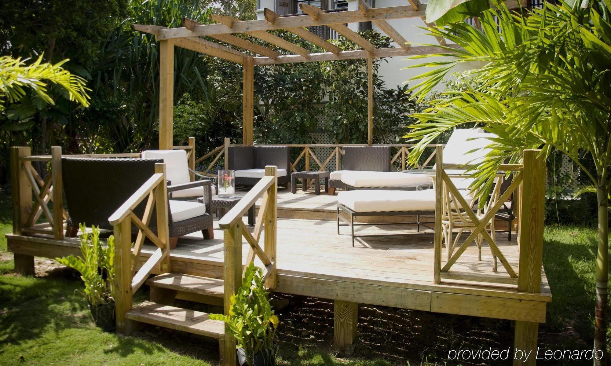 The Sugar Apple Lodging Dunmore Town Esterno foto
