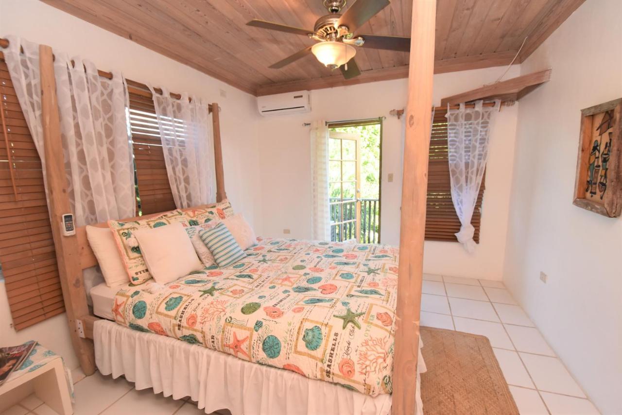 The Sugar Apple Lodging Dunmore Town Esterno foto