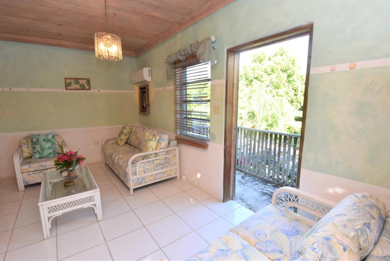 The Sugar Apple Lodging Dunmore Town Esterno foto