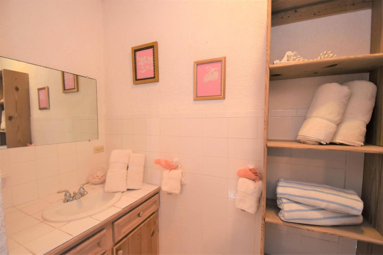 The Sugar Apple Lodging Dunmore Town Esterno foto